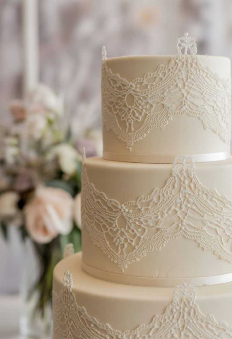 Top 10 Elegant Wedding Cake Designs